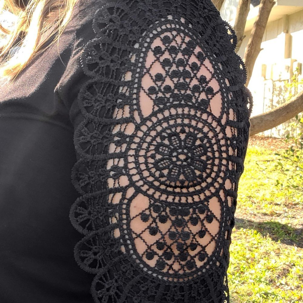 Black Lacey Henley - Picture 2 of 2